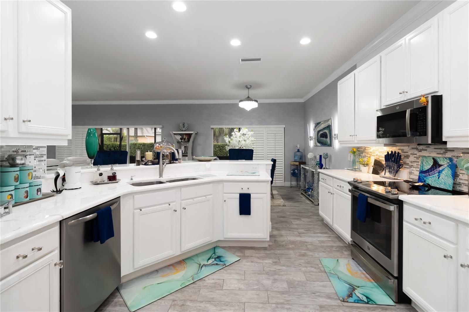 Image 21 of 66 For 5253 Pebble Beach Boulevard