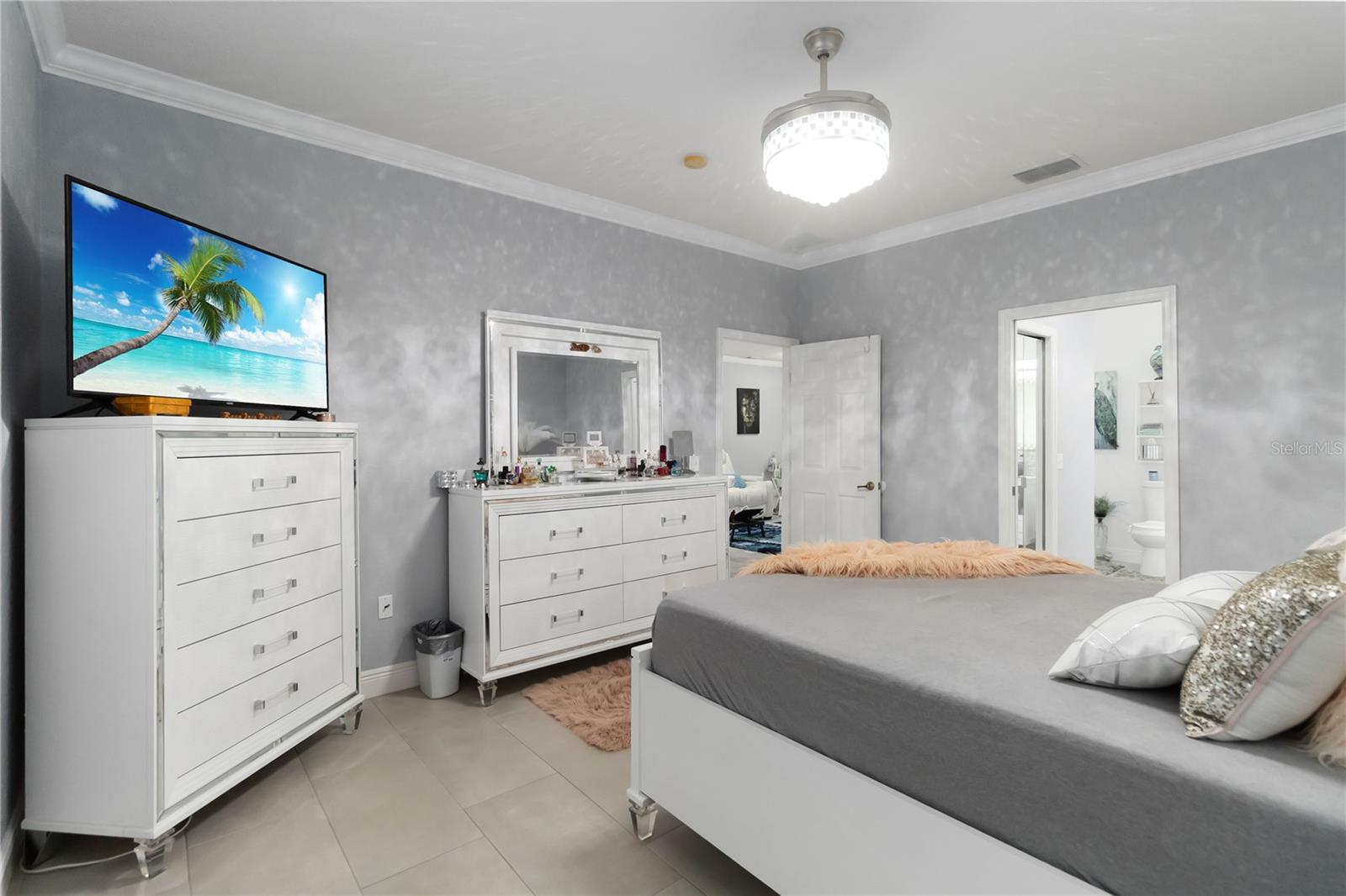 Image 29 of 66 For 5253 Pebble Beach Boulevard