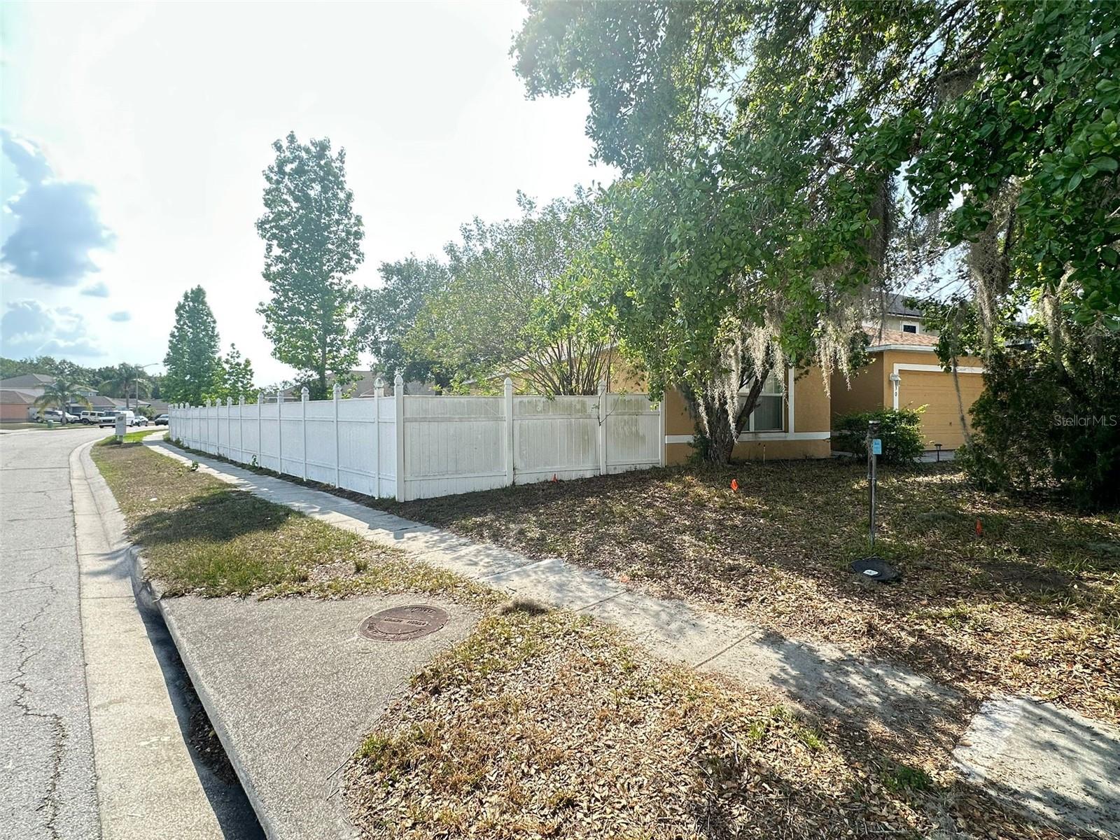Image 11 of 25 For 5030 Silver Thistle Lane