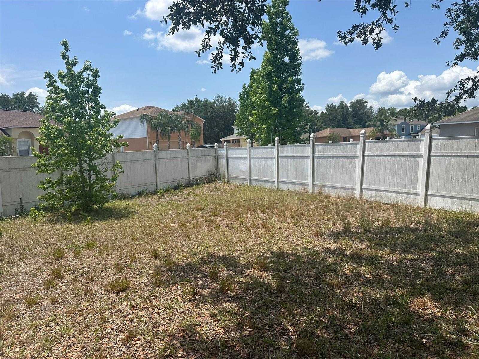 Image 4 of 25 For 5030 Silver Thistle Lane