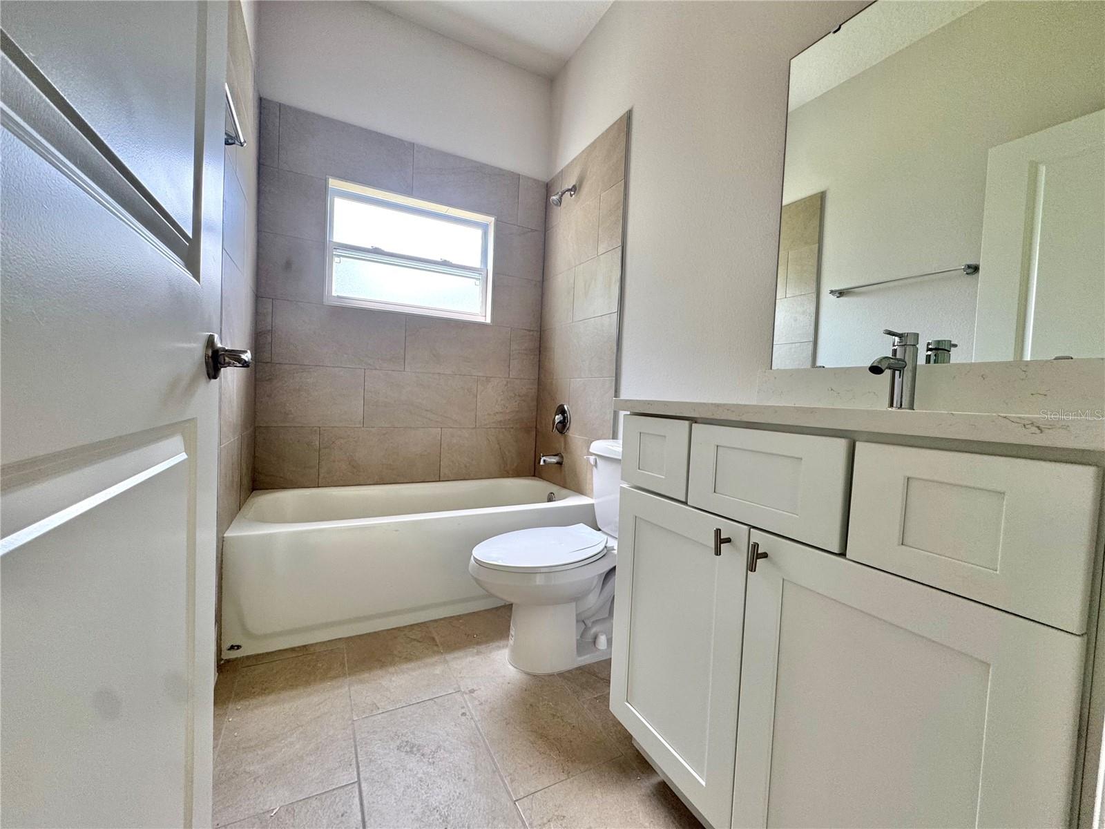 Image 11 of 12 For 2427 Continental Boulevard