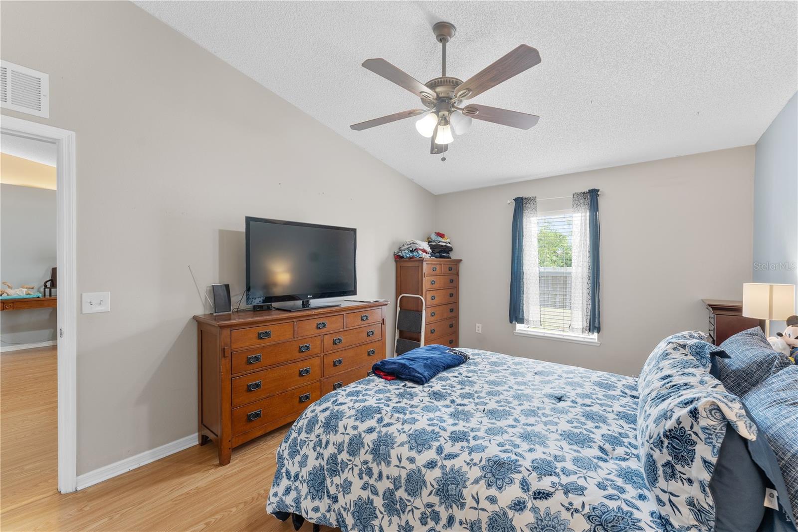 Image 12 of 25 For 5210 Silver Thistle Lane