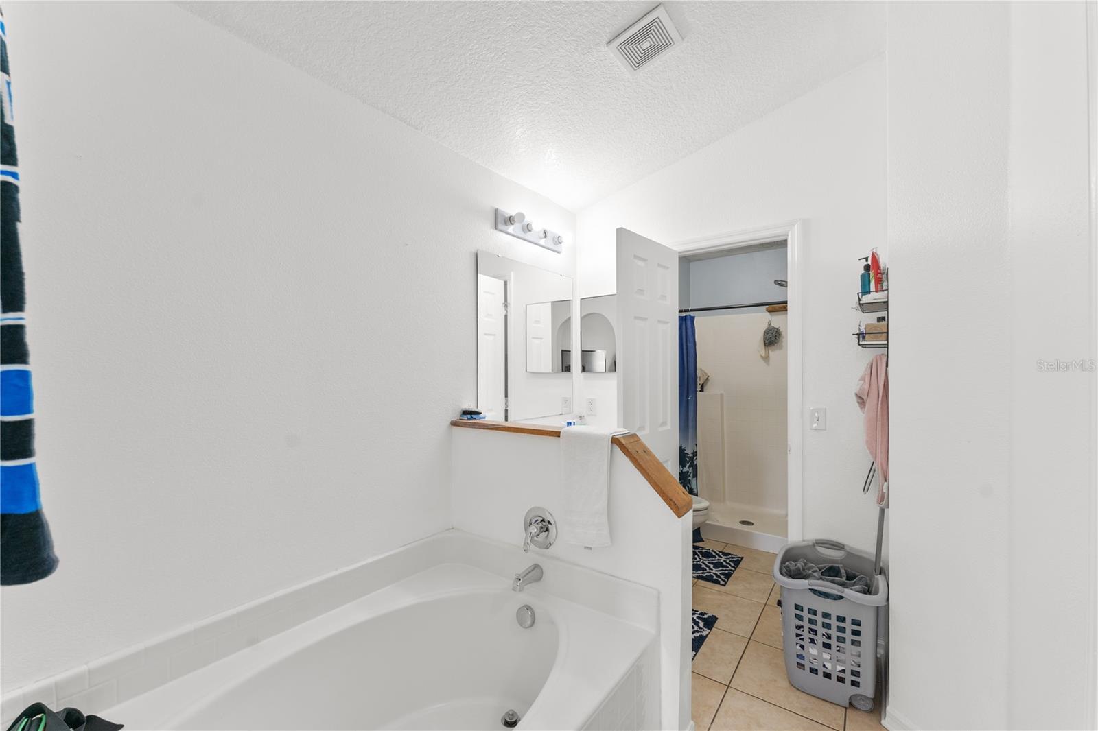 Image 13 of 25 For 5210 Silver Thistle Lane