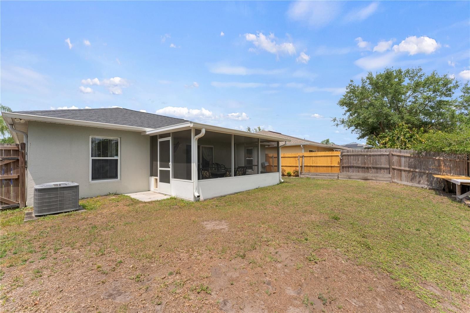 Image 16 of 25 For 5210 Silver Thistle Lane