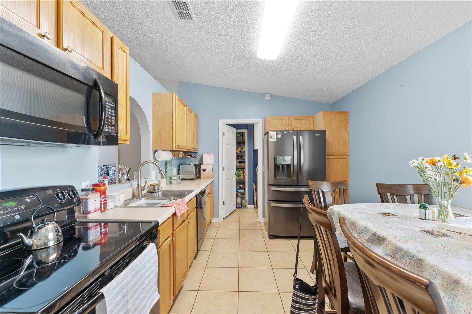 Image 17 of 25 For 5210 Silver Thistle Lane
