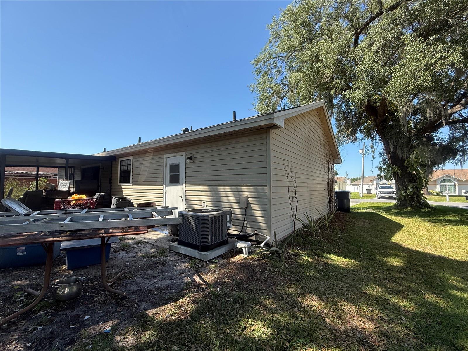 Image 2 of 22 For 622 Dromedary Court