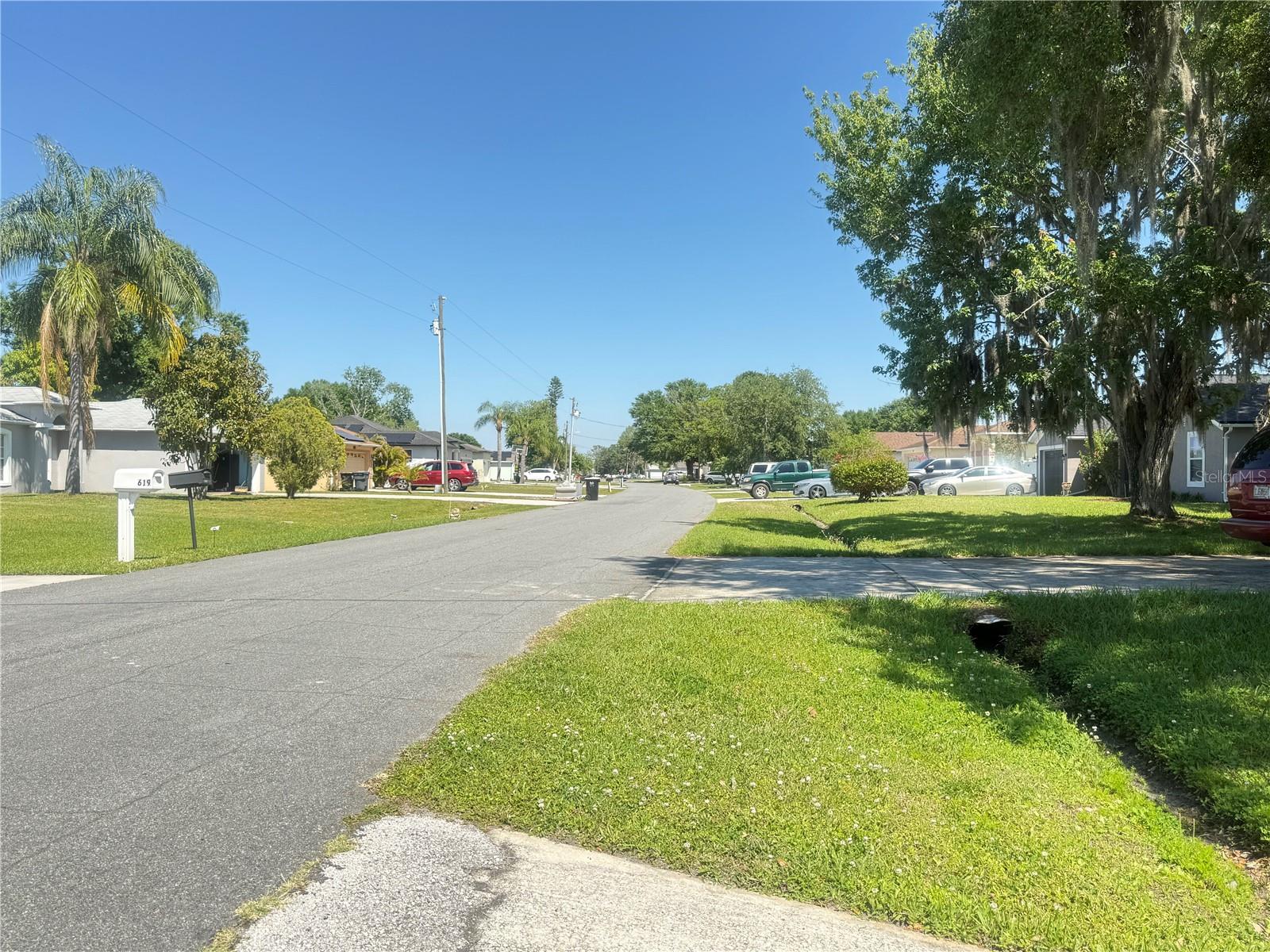 Image 5 of 22 For 622 Dromedary Court