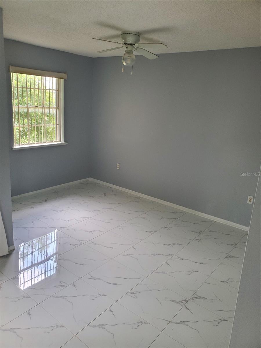 Image 4 of 15 For 5317 Curry Ford Road 202