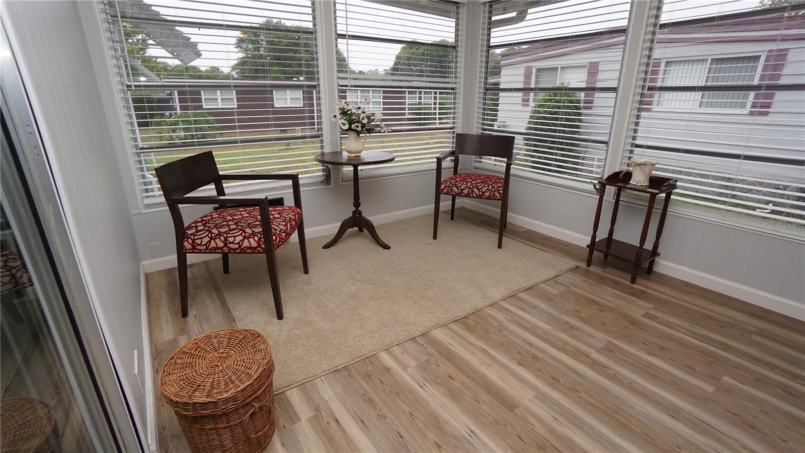 Image 12 of 56 For 2618 Brookside Circle