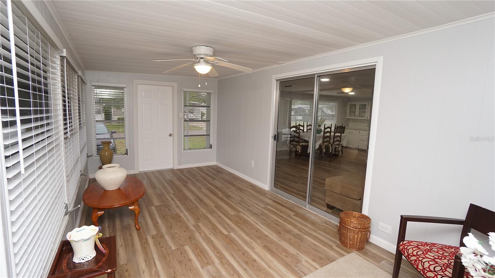 Image 13 of 56 For 2618 Brookside Circle
