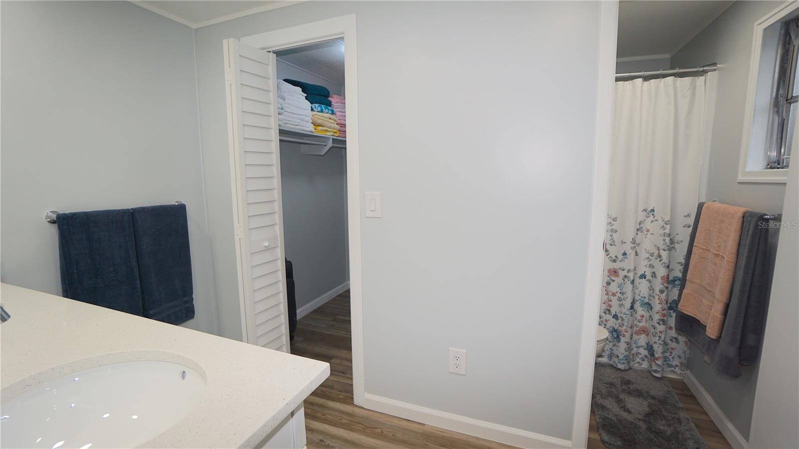 Image 35 of 56 For 2618 Brookside Circle
