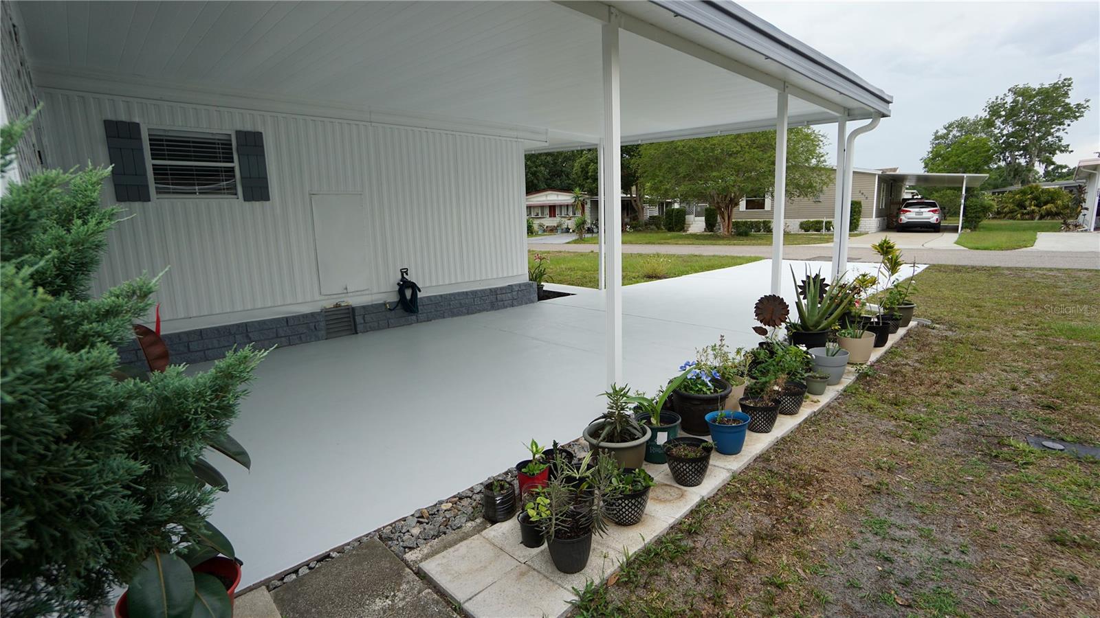 Image 6 of 56 For 2618 Brookside Circle