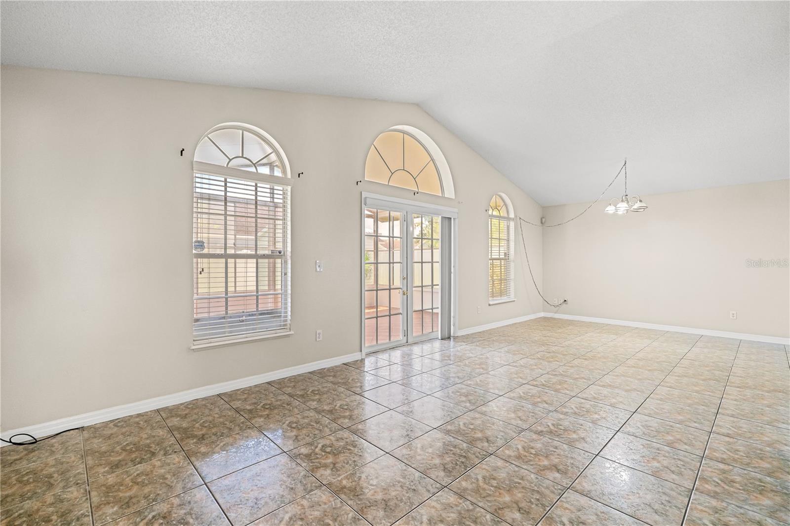 Image 21 of 29 For 2411 Parsons Pond Cir