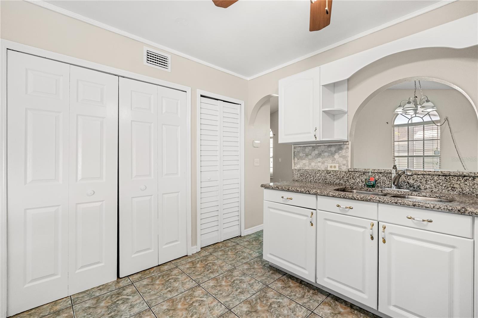 Image 9 of 29 For 2411 Parsons Pond Cir