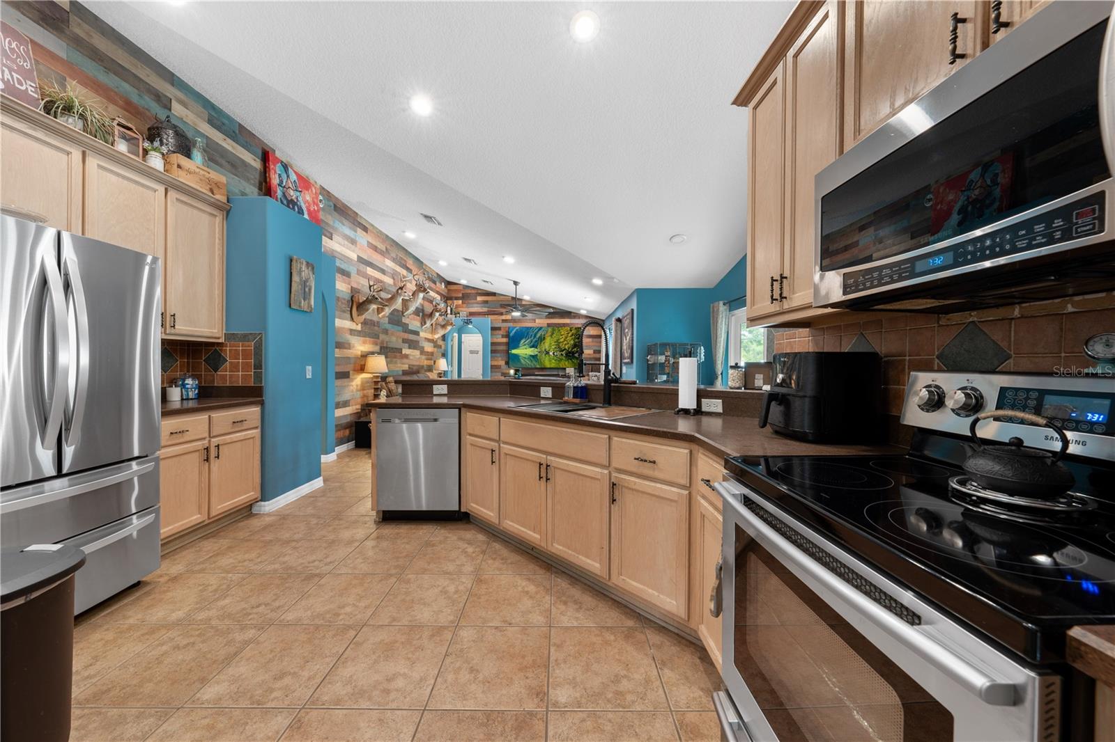 Image 24 of 65 For 4301 Mohawk Court