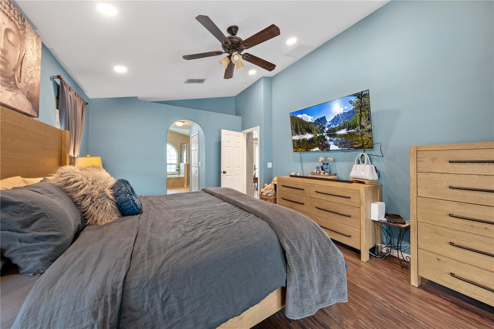 Image 31 of 65 For 4301 Mohawk Court