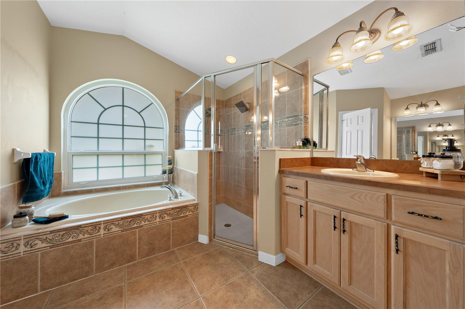 Image 33 of 65 For 4301 Mohawk Court