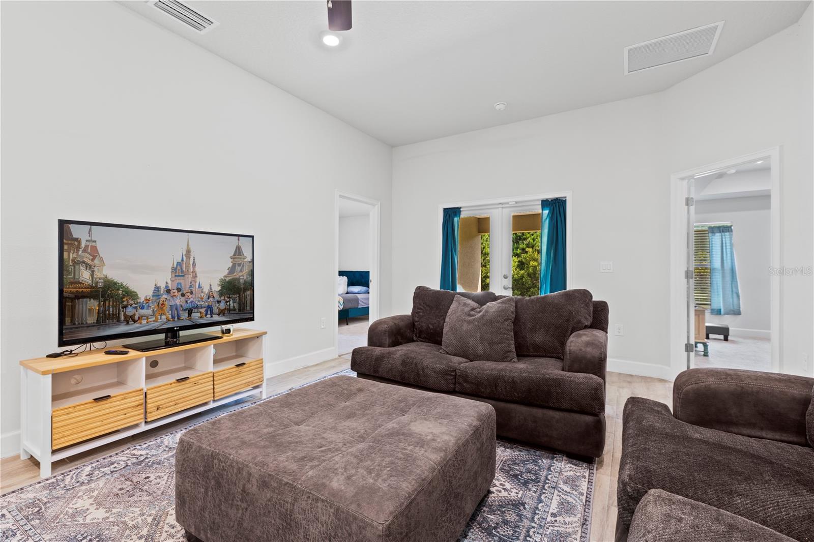 Image 4 of 17 For 4370 Sagefield Drive