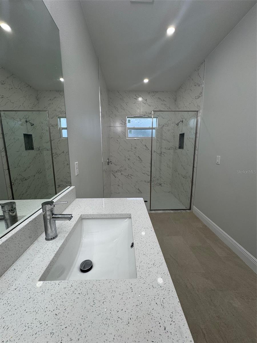 Image 6 of 12 For 824 Mendoza Drive