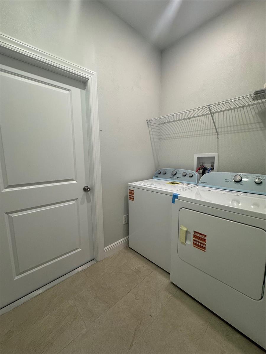 Image 7 of 12 For 824 Mendoza Drive