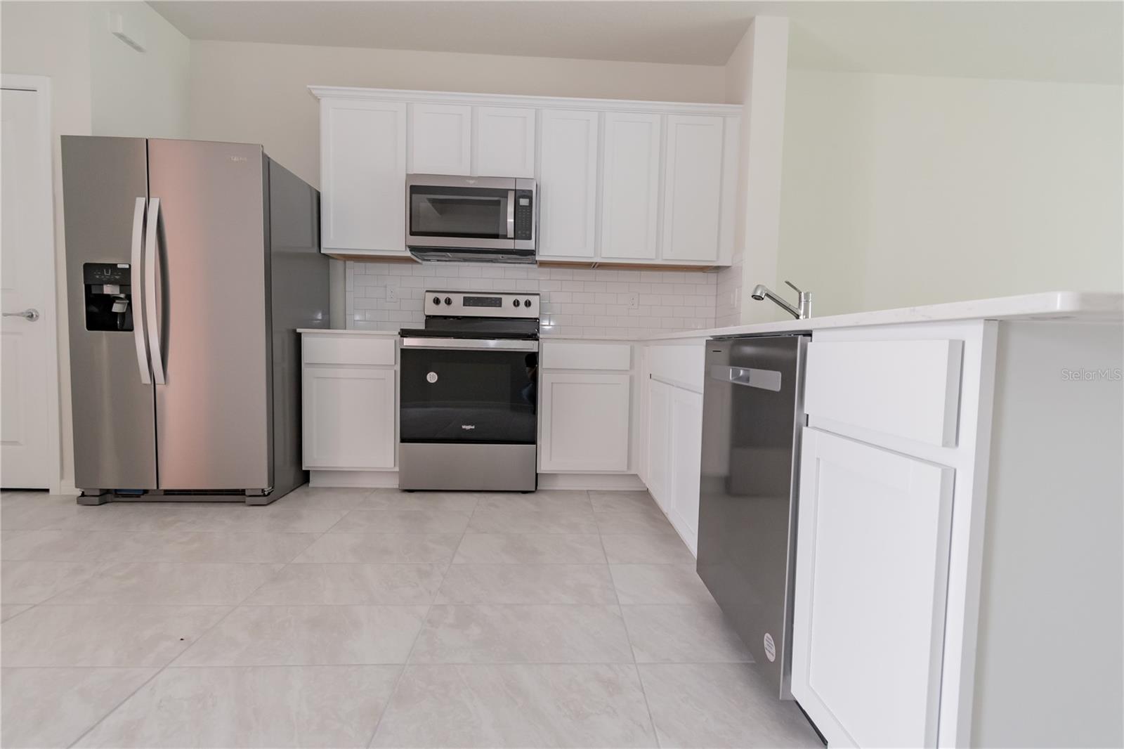 Image 10 of 23 For 2815 Stunning Avenue