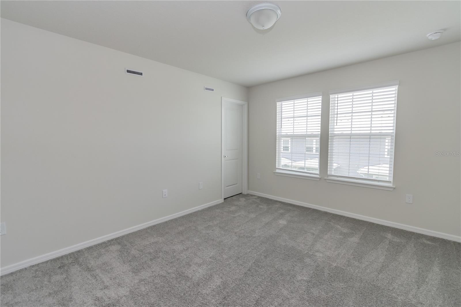 Image 13 of 23 For 2815 Stunning Avenue