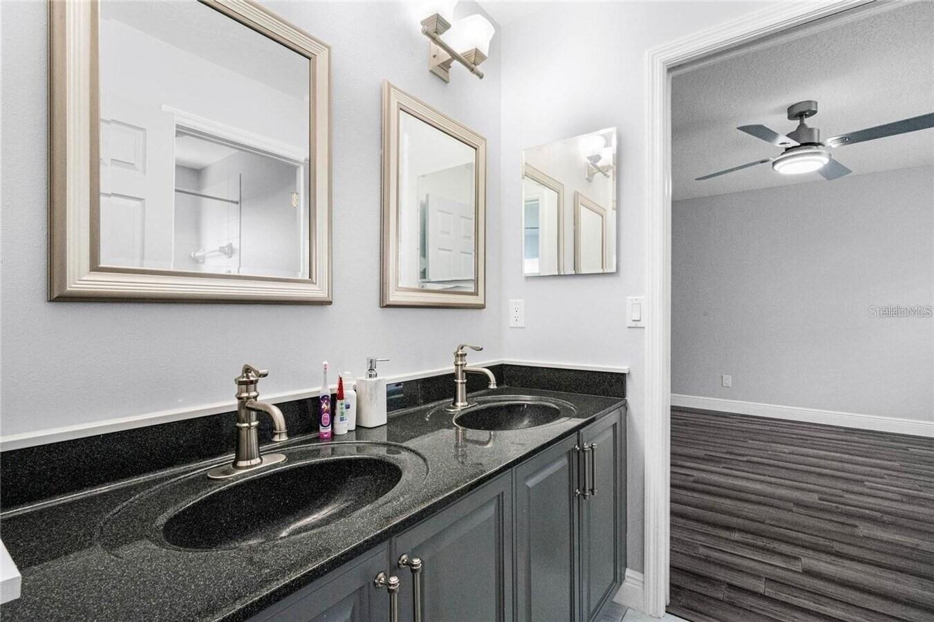 Image 12 of 35 For 8826 Heritage Bay Circle