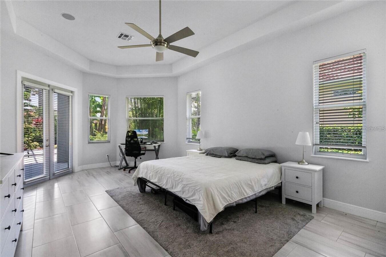 Image 16 of 35 For 8826 Heritage Bay Circle