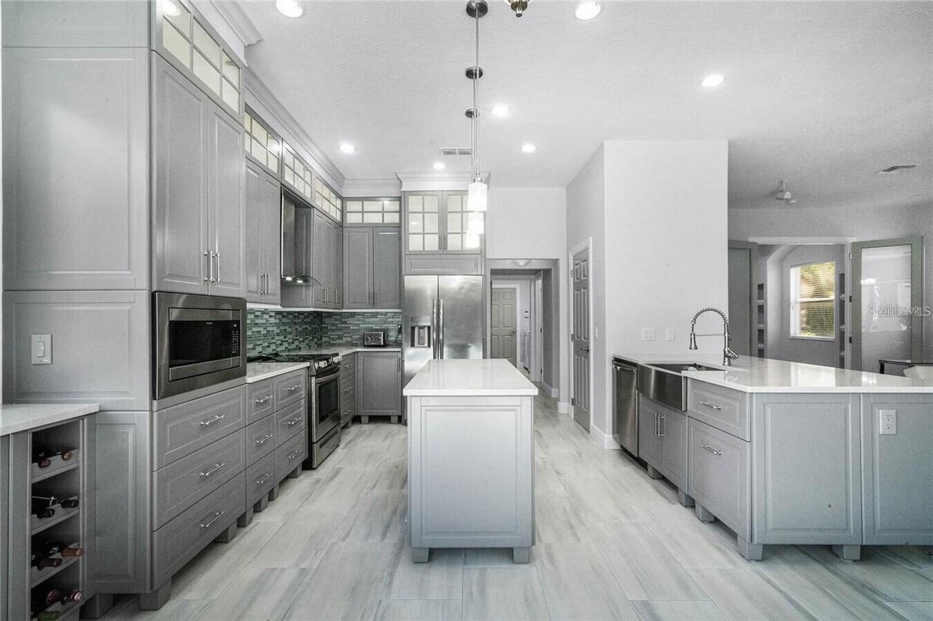 Image 17 of 35 For 8826 Heritage Bay Circle
