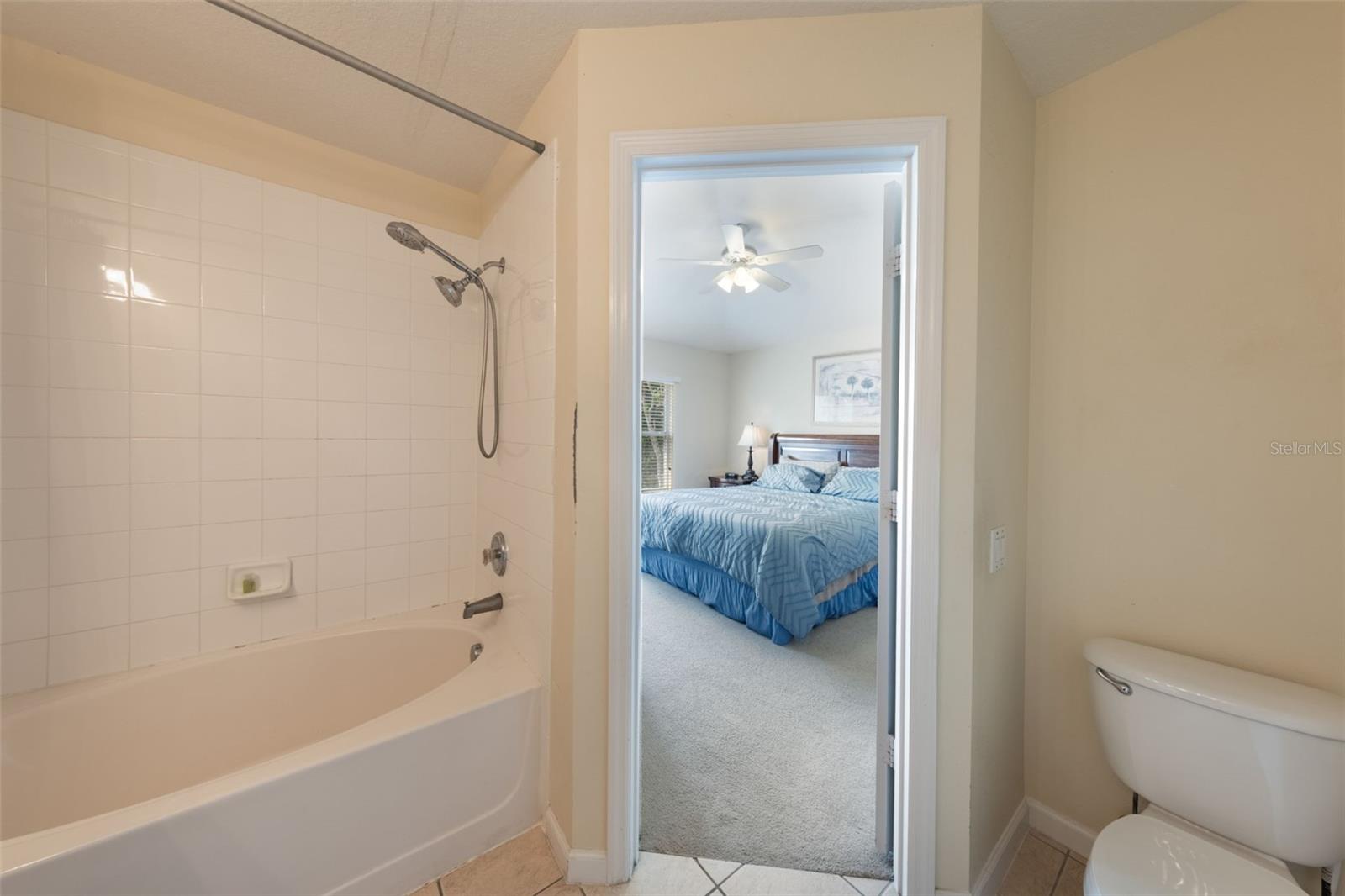 Image 16 of 53 For 2322 Silver Palm Drive