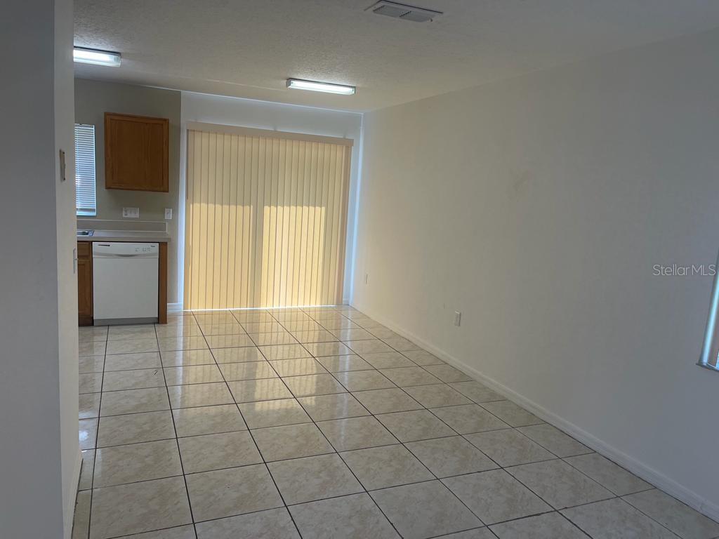Image 4 of 15 For 1737 Sage Creek Court