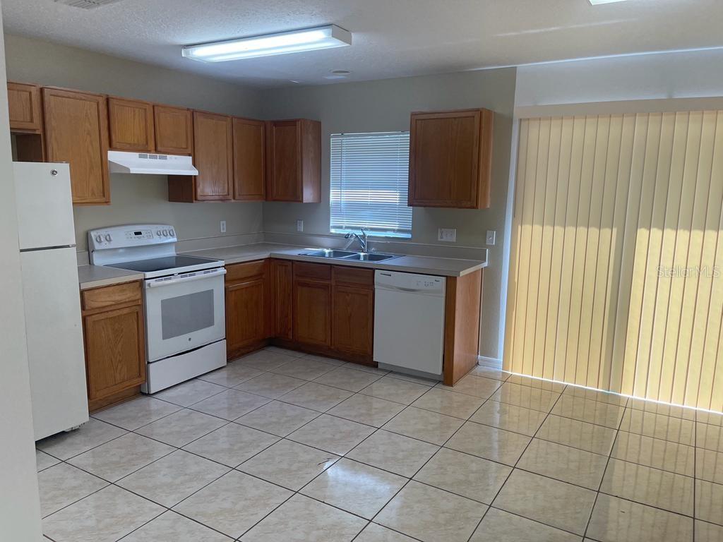 Image 6 of 15 For 1737 Sage Creek Court