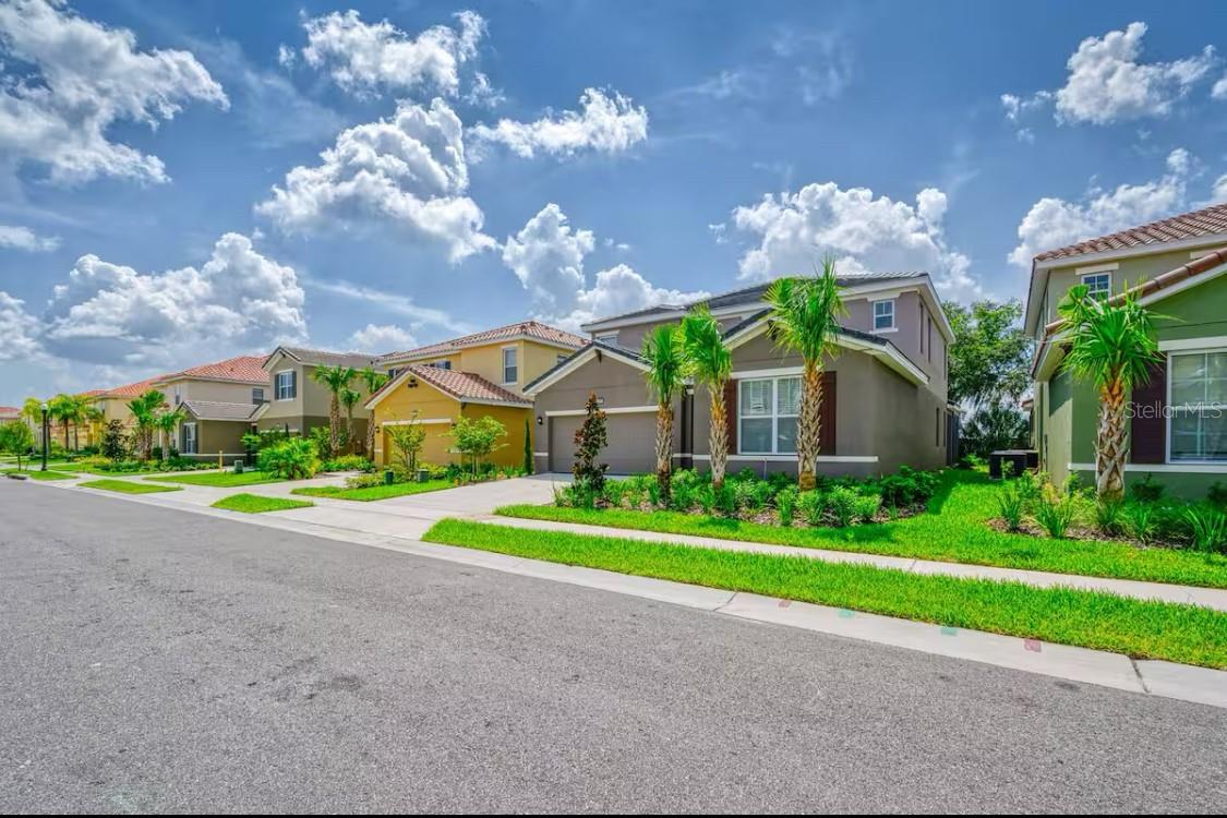 Image 3 of 19 For 6086 Broad Oak Drive