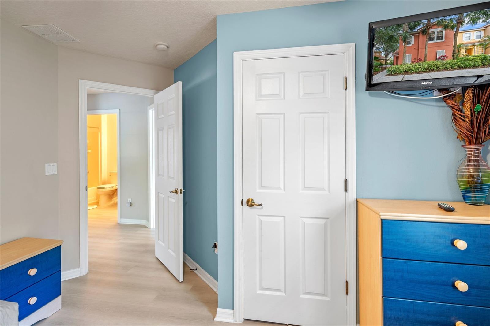 Image 17 of 54 For 3015 Yellow Lantana Lane