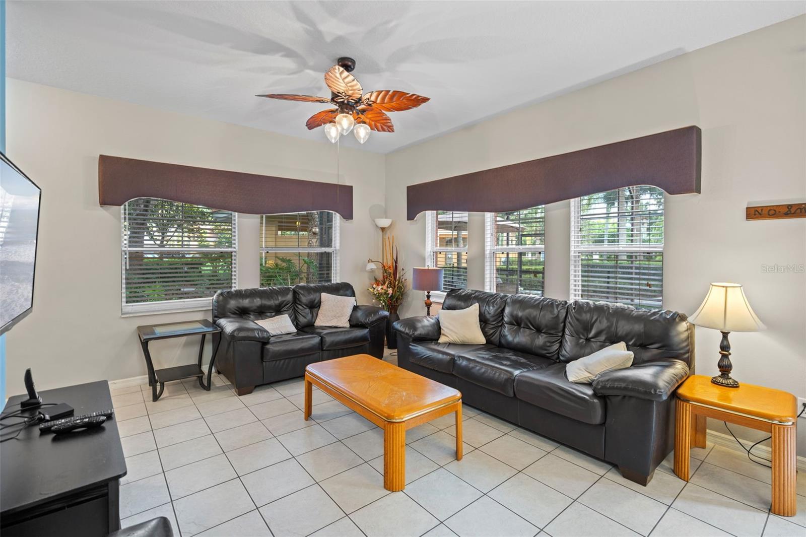 Image 4 of 54 For 3015 Yellow Lantana Lane