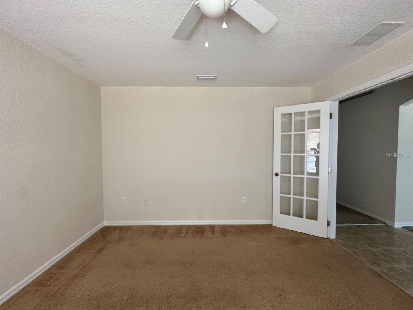 Image 10 of 23 For 844 James Drive