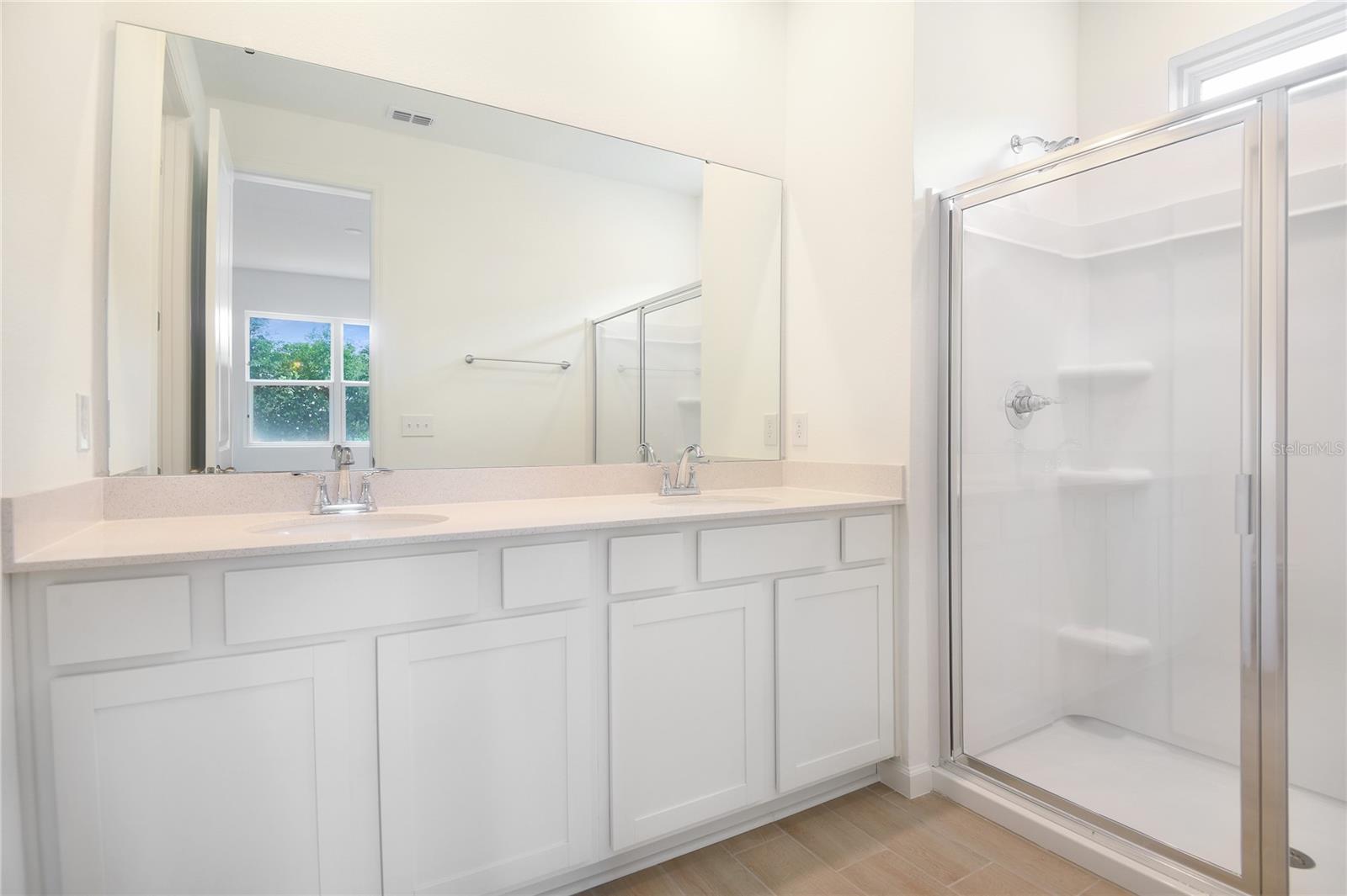 Image 10 of 17 For 811 Lake Dell Road