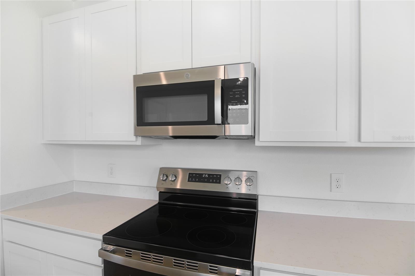 Image 5 of 17 For 811 Lake Dell Road