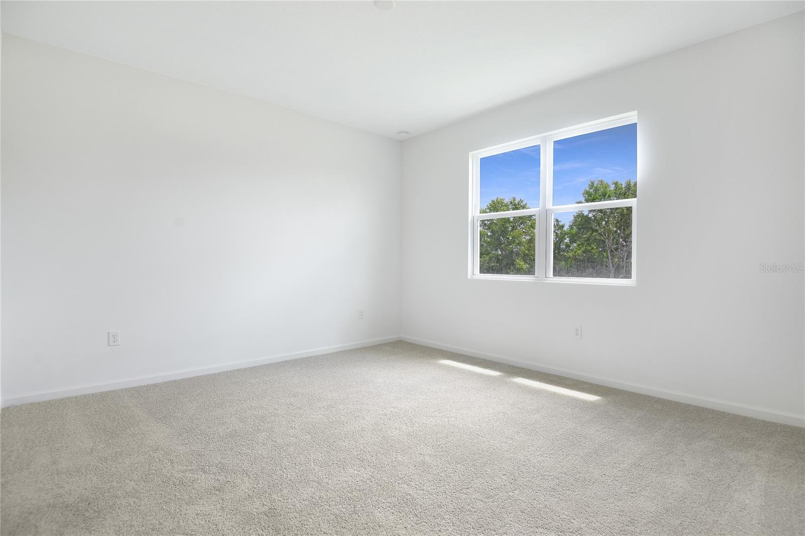 Image 9 of 17 For 811 Lake Dell Road