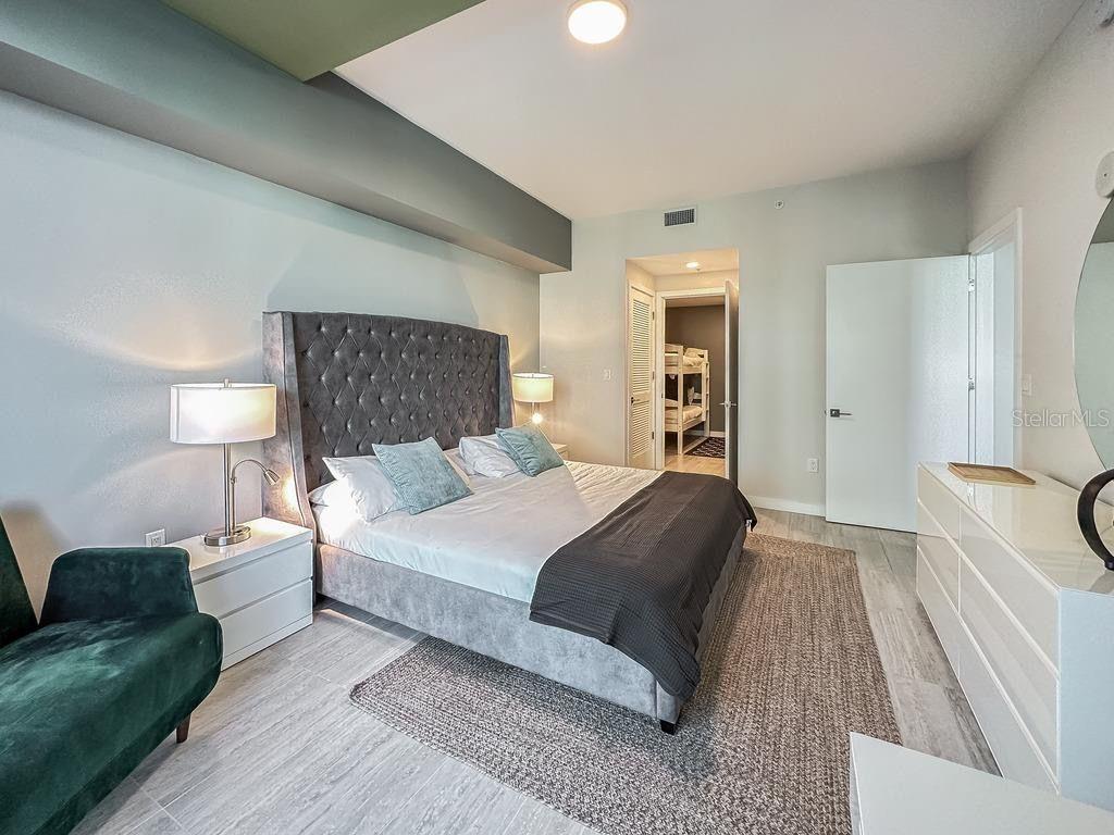 Image 15 of 25 For 3900 Biscayne Boulevard N819