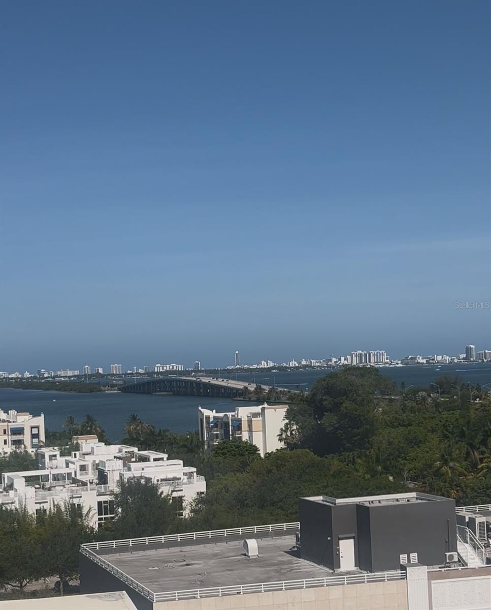 Image 3 of 25 For 3900 Biscayne Boulevard N819