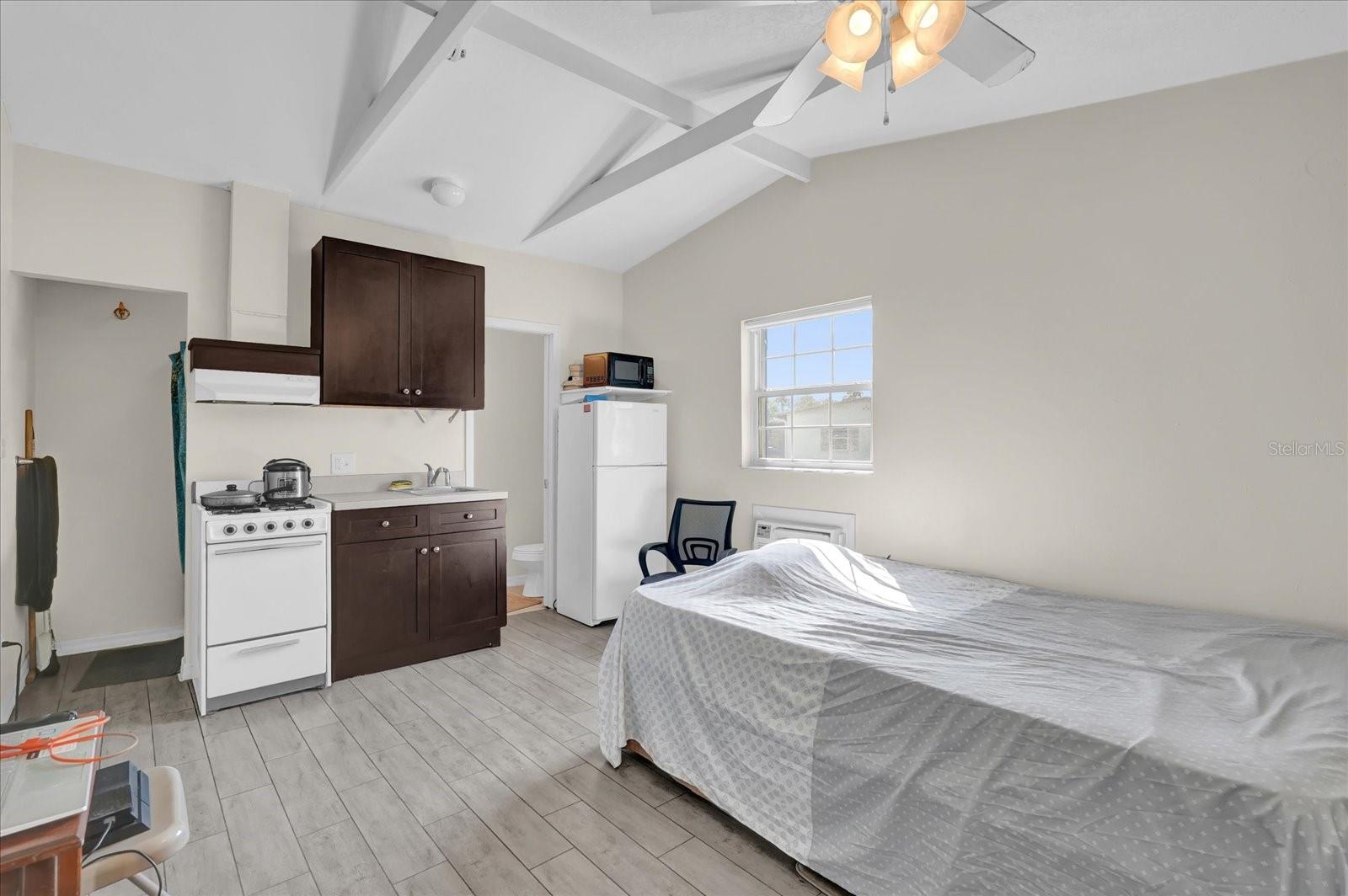 Image 10 of 22 For 6824 Chaucer Lane