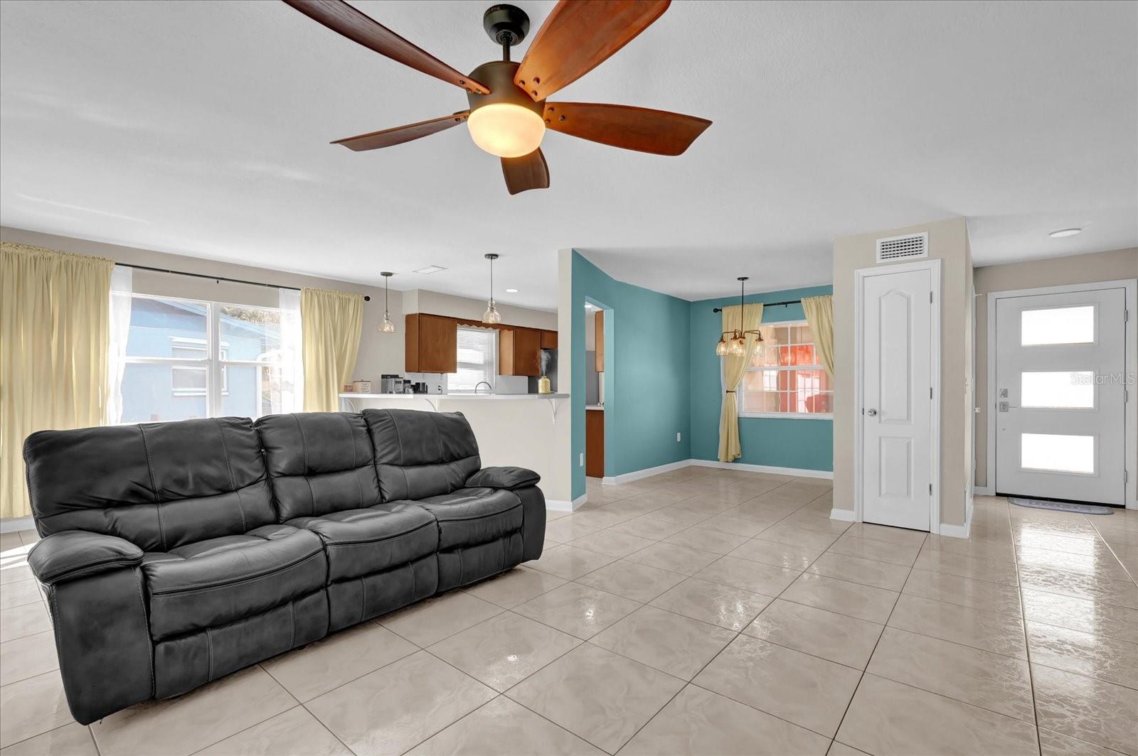 Image 7 of 22 For 6824 Chaucer Lane
