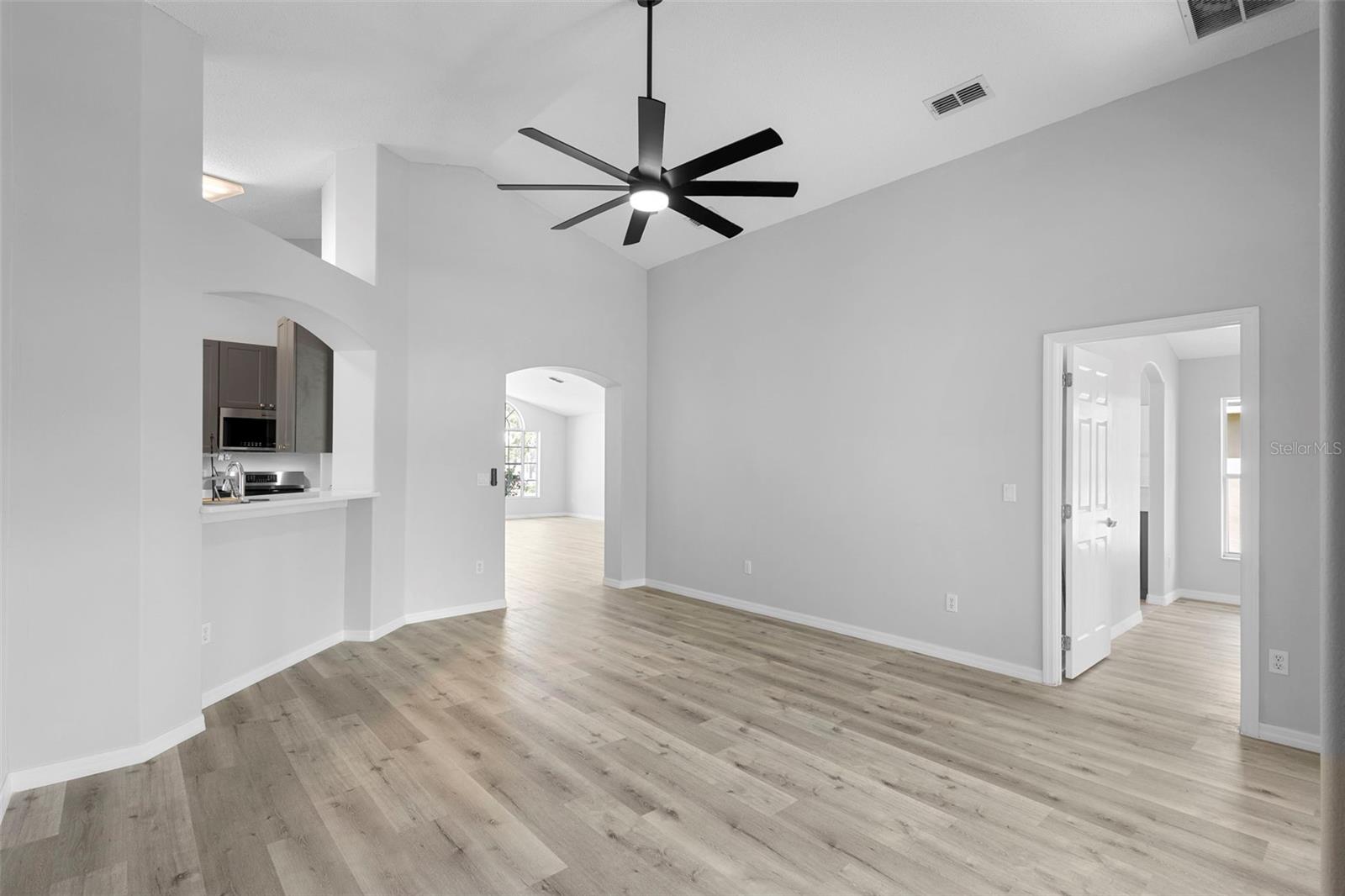 Image 10 of 24 For 707 Stonewyk Way