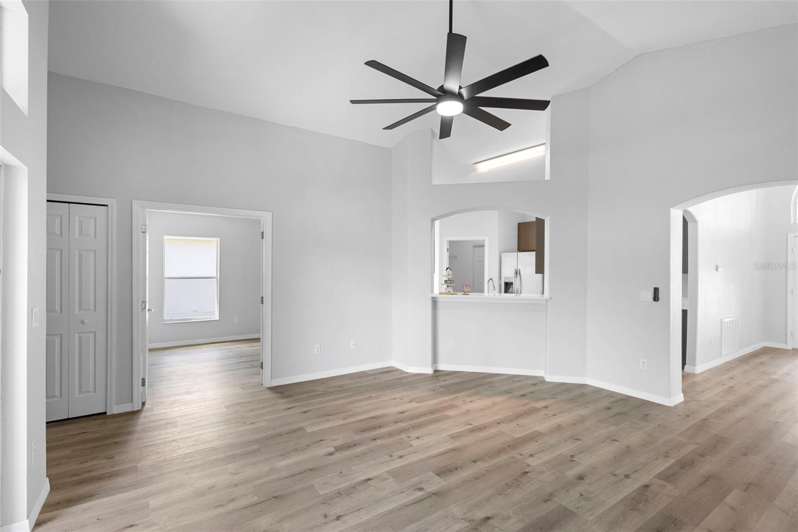 Image 11 of 24 For 707 Stonewyk Way