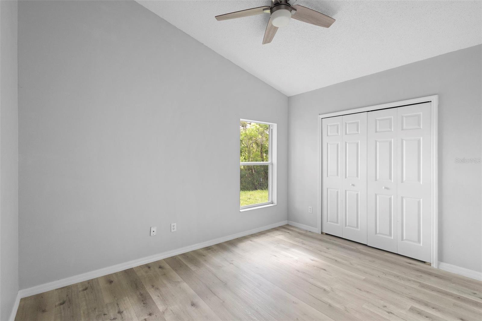 Image 14 of 24 For 707 Stonewyk Way