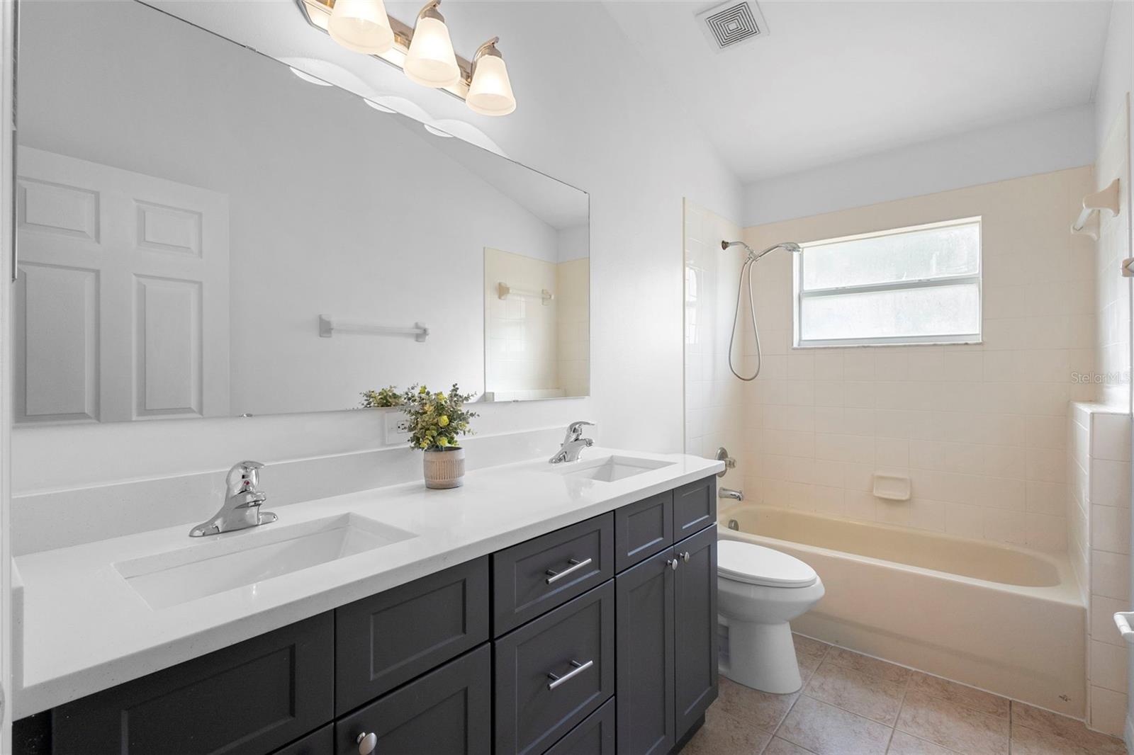 Image 15 of 24 For 707 Stonewyk Way