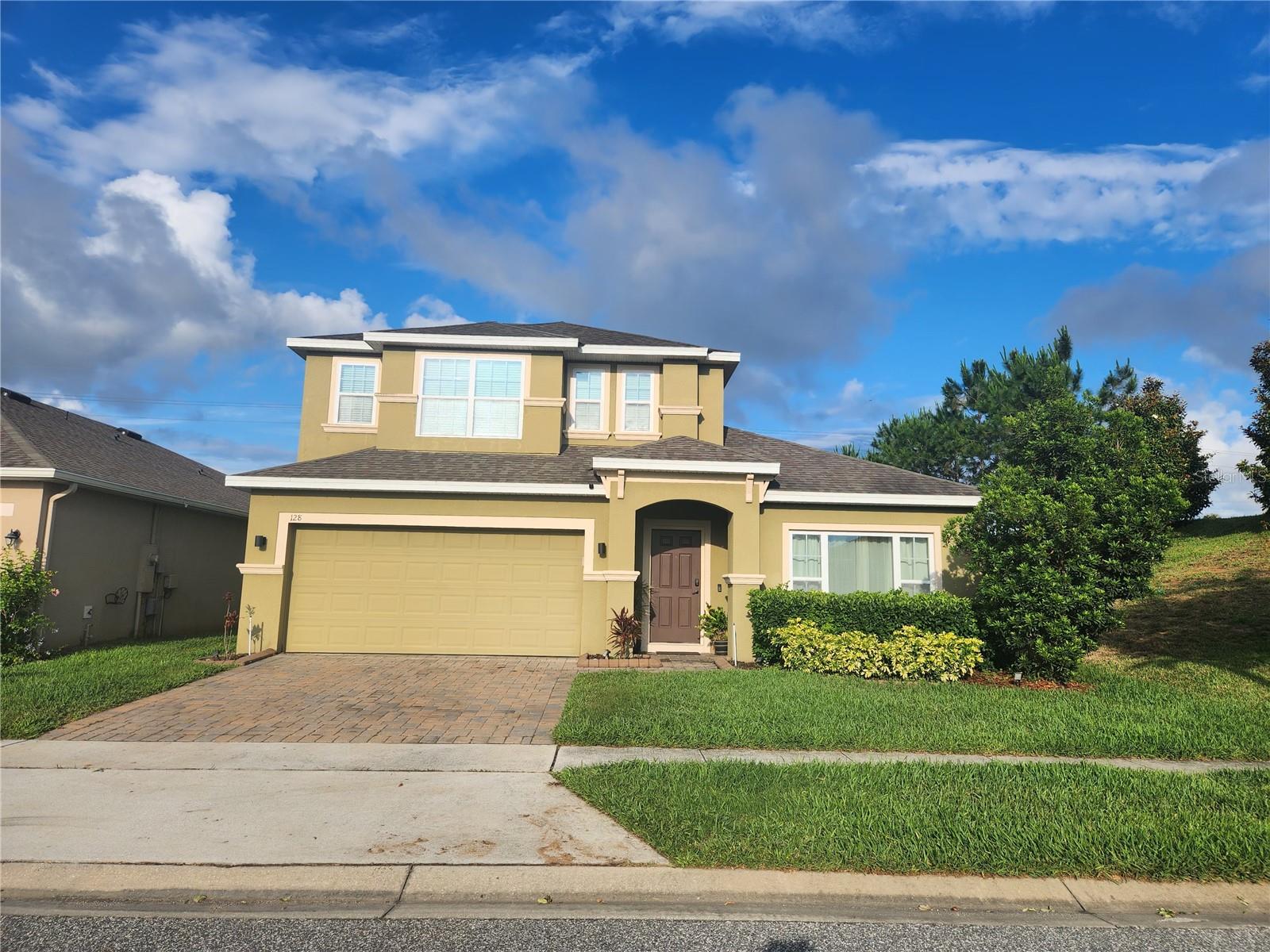 Listing Details for 128 Williamson Drive, DAVENPORT, FL 33897
