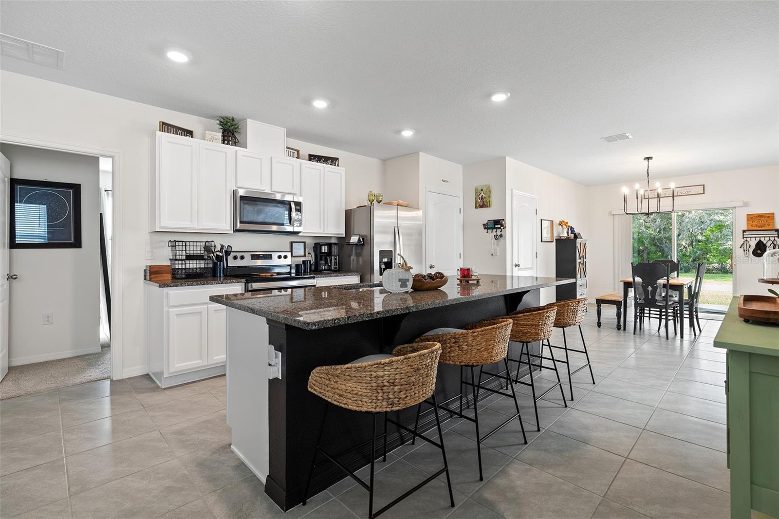 Image 10 of 26 For 6883 Botanic Boulevard
