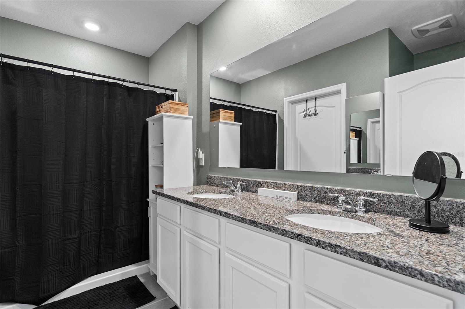 Image 16 of 26 For 6883 Botanic Boulevard